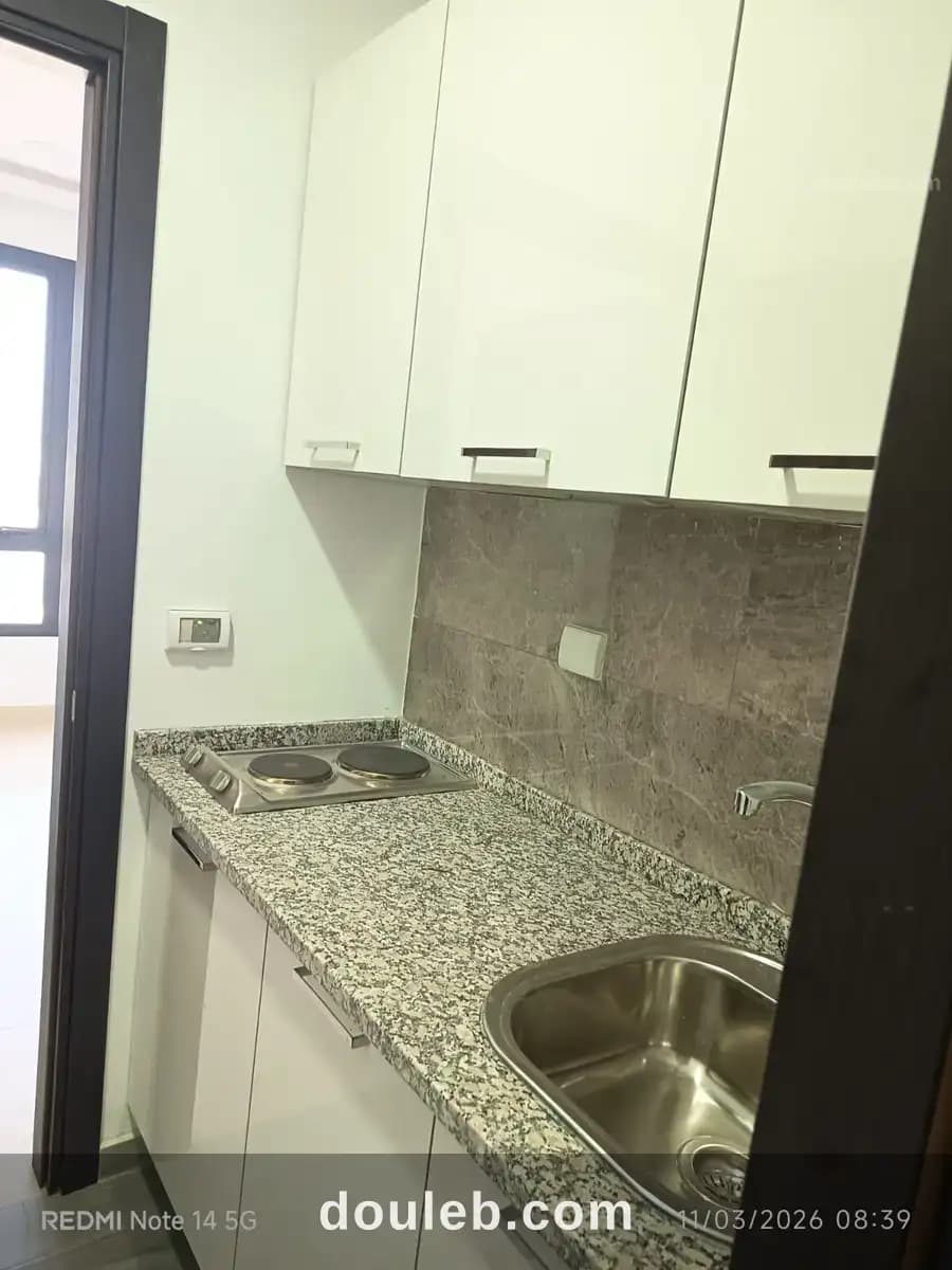 Appartement haut standing à usage professionnel à Ariana