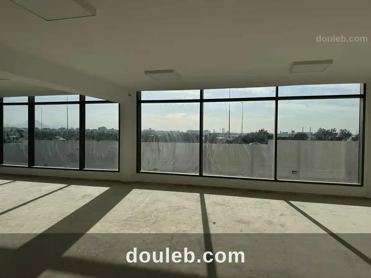 Immeuble bureautique neuf 3800 m hs au lac3 kram - Miniature 2