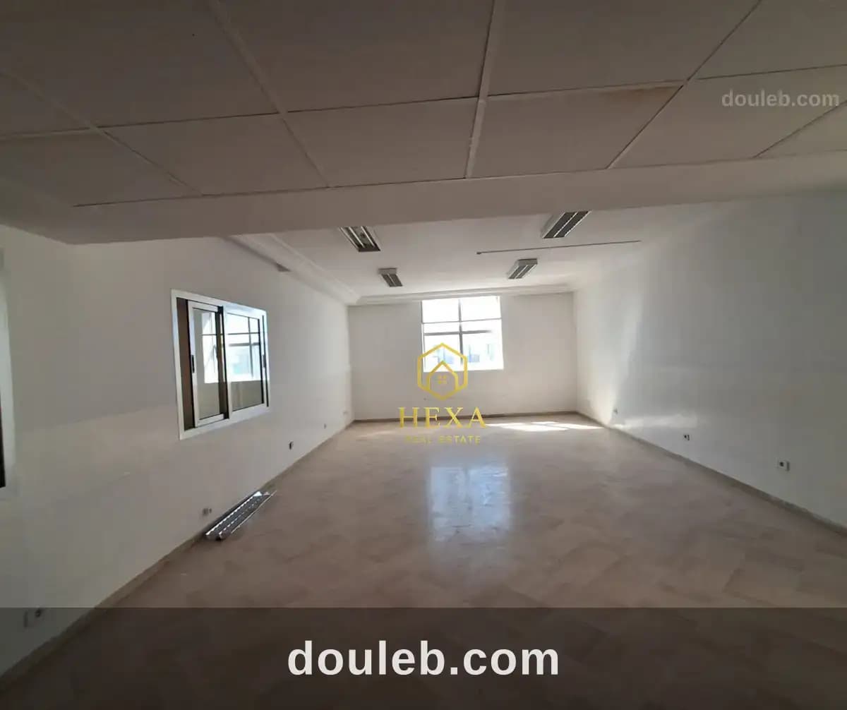 Etage d'appartement au lac 1 à usage bureautique à Tunis