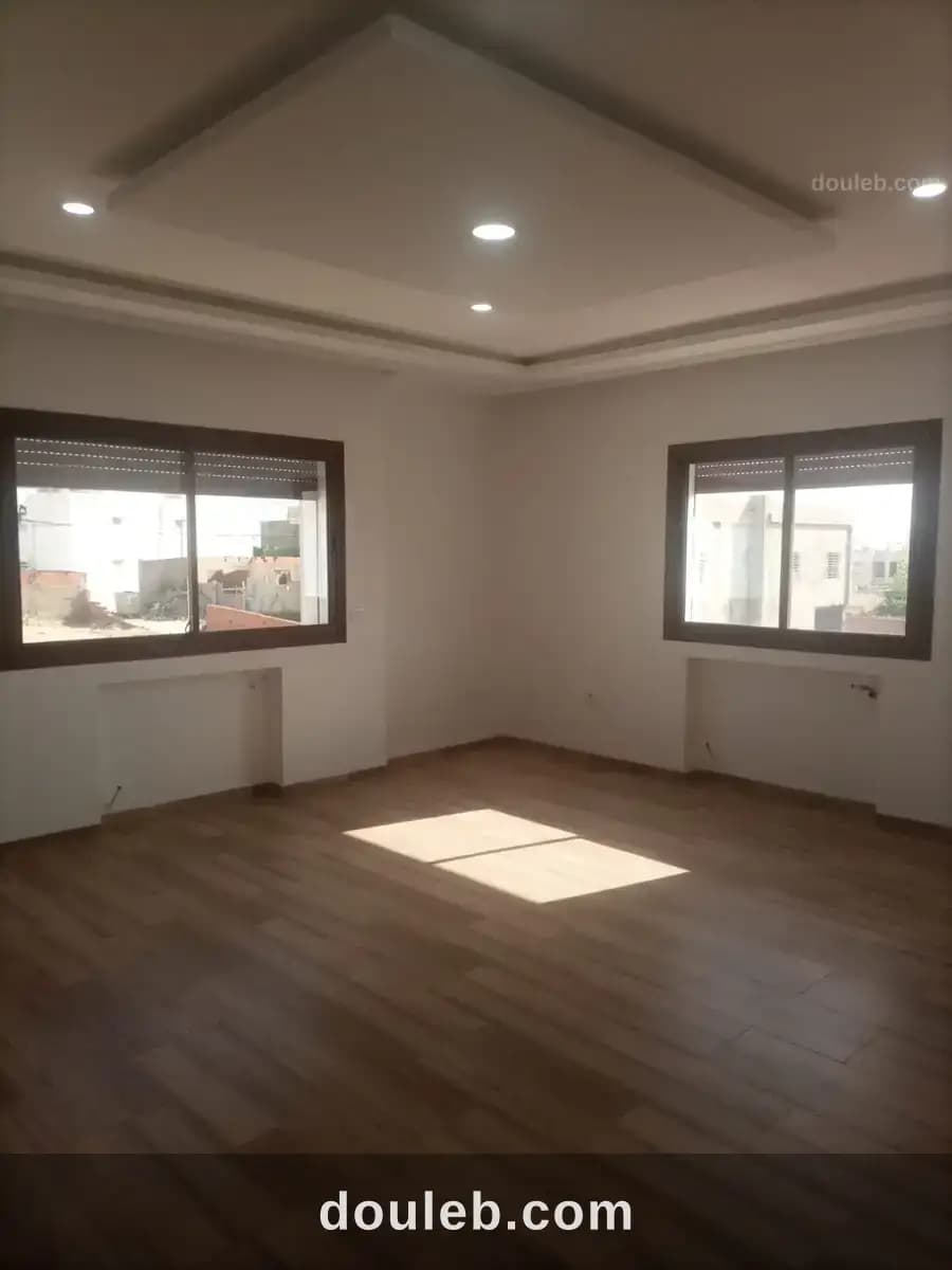Joli appartement s2 jamis habitée à Tunis