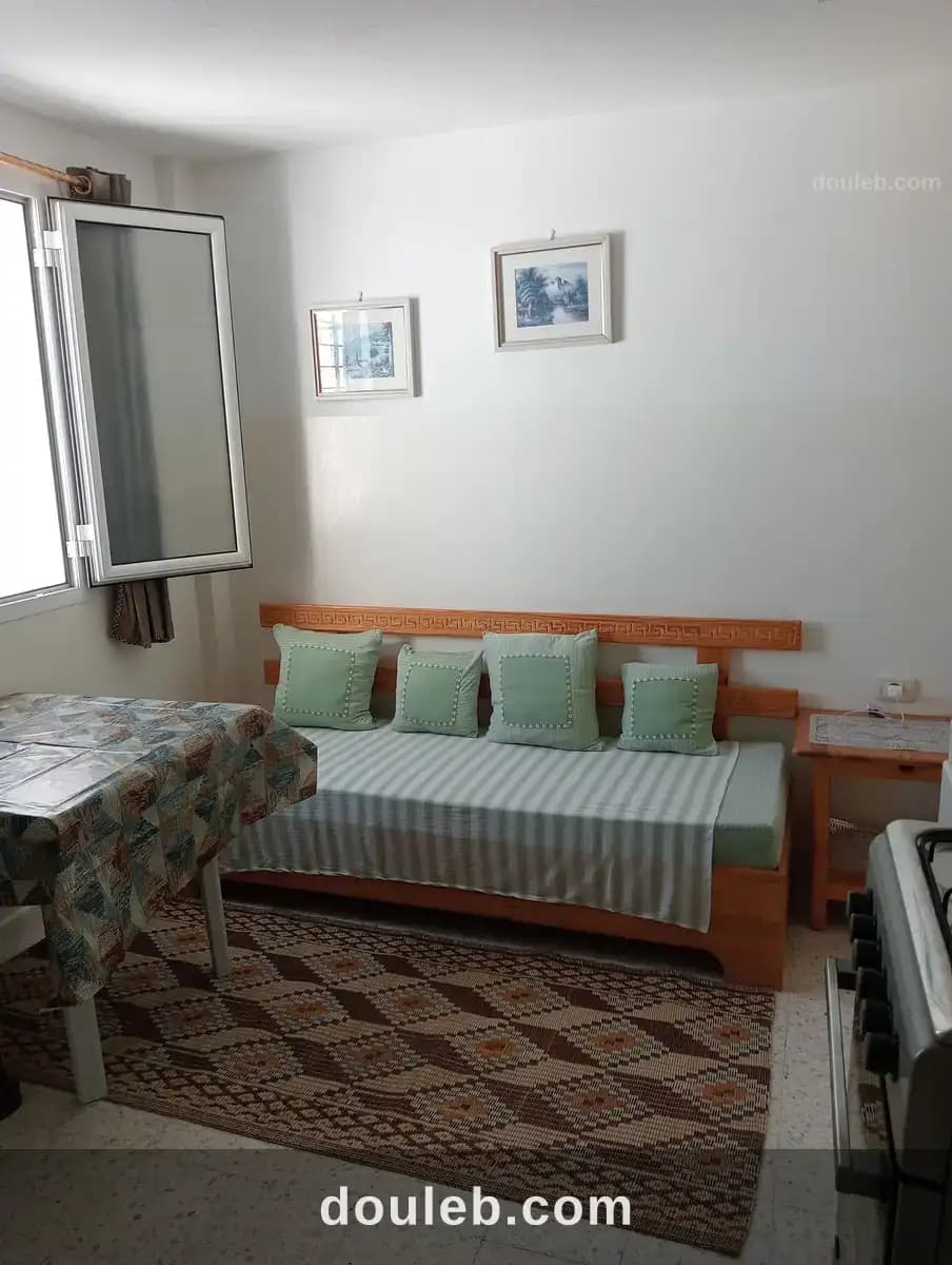S1 meublé pour 2 filles à Monastir