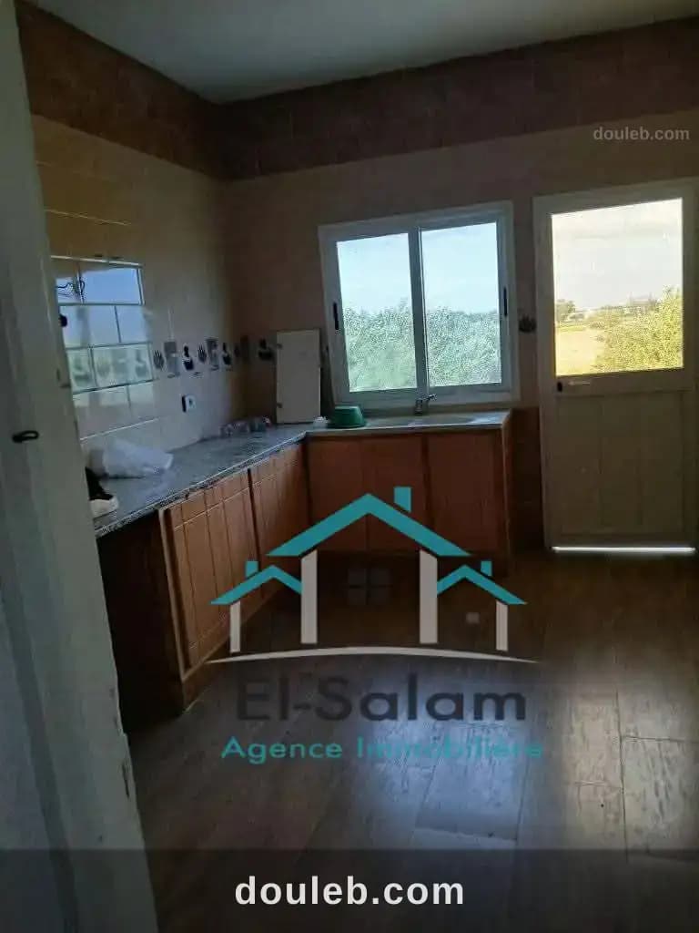 12700m2 avec deux maisons garage - Miniature 4