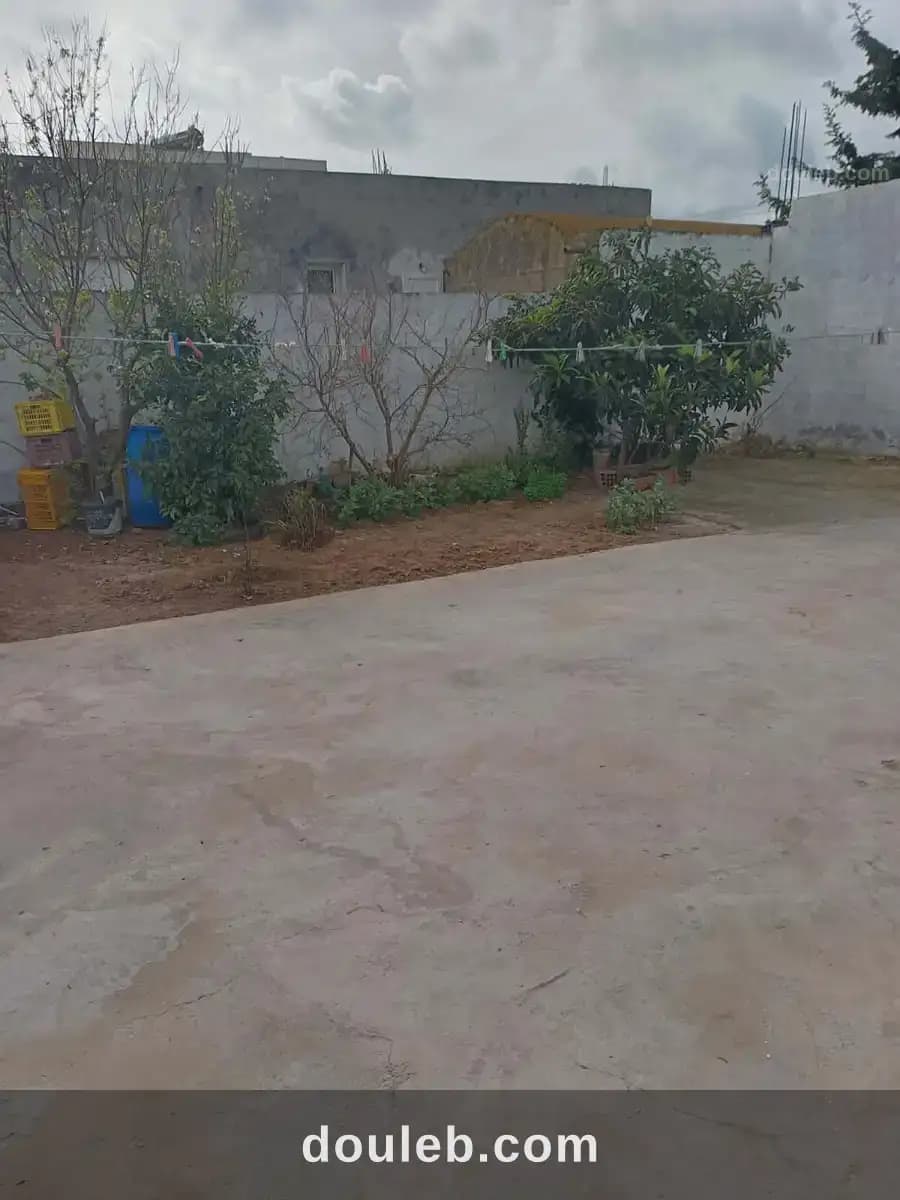 Maison 365m2 seulement a 90mdt à Nabeul