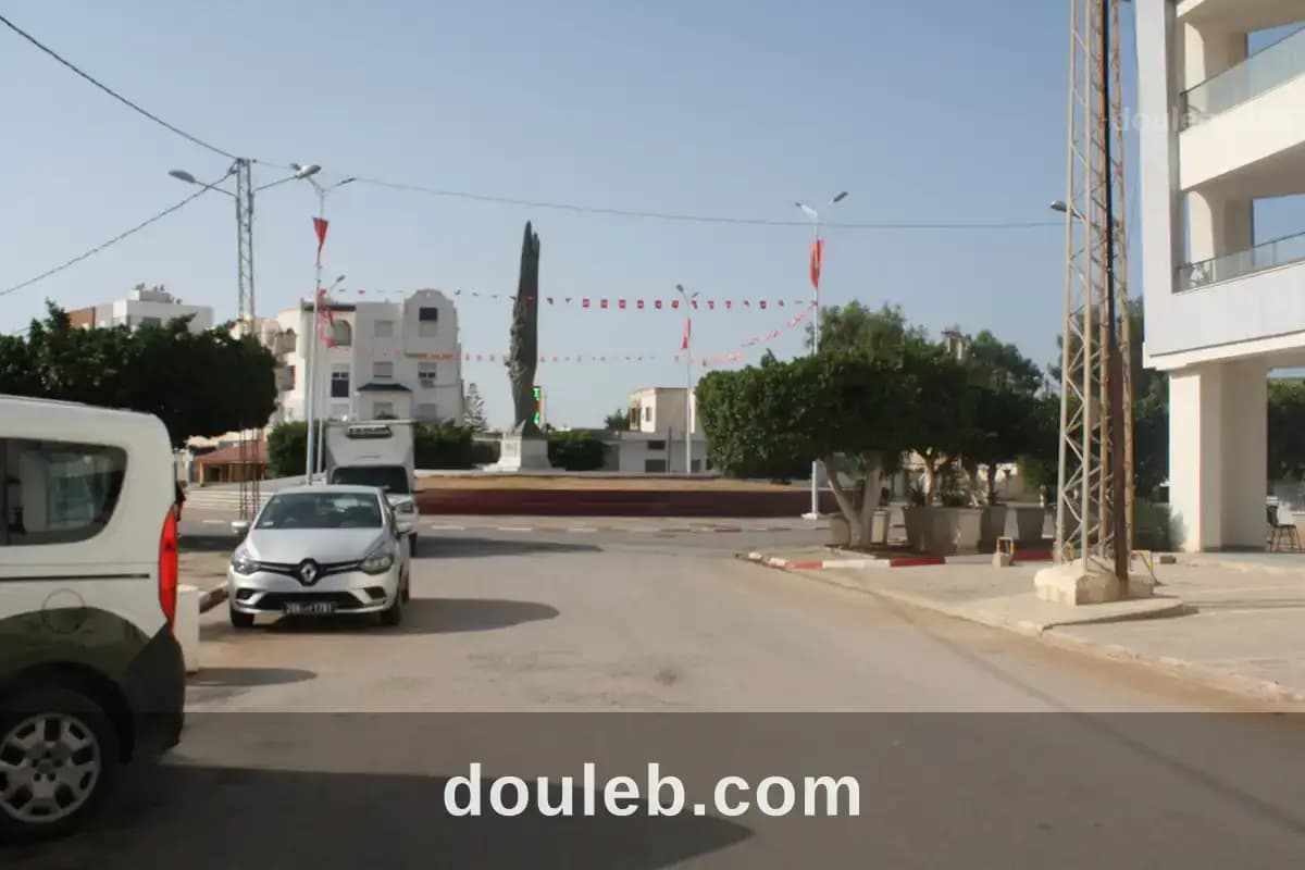 Gps local commercial rond point essamba - Miniature 3