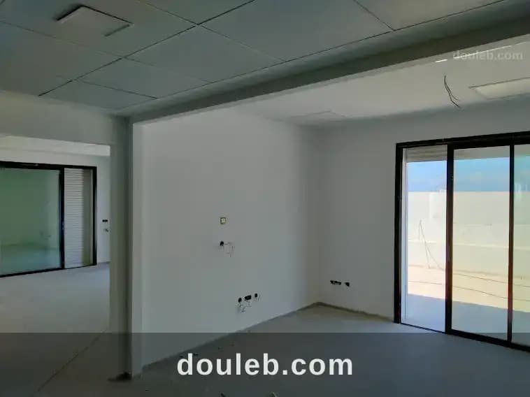 Immeuble neuf haut standing 3200 m au lac 3 à Tunis