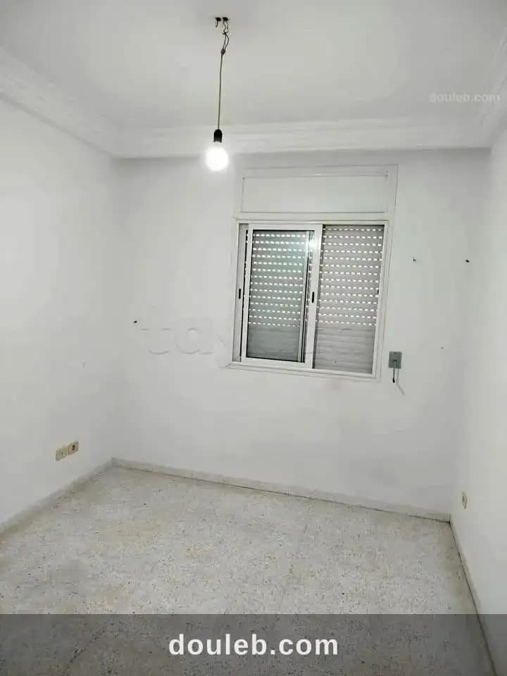 Joli appartement s1 spacieux à Ariana