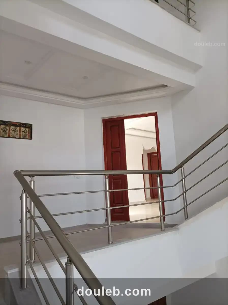 Beau et spacieux appartement haut standing neuf à Monastir