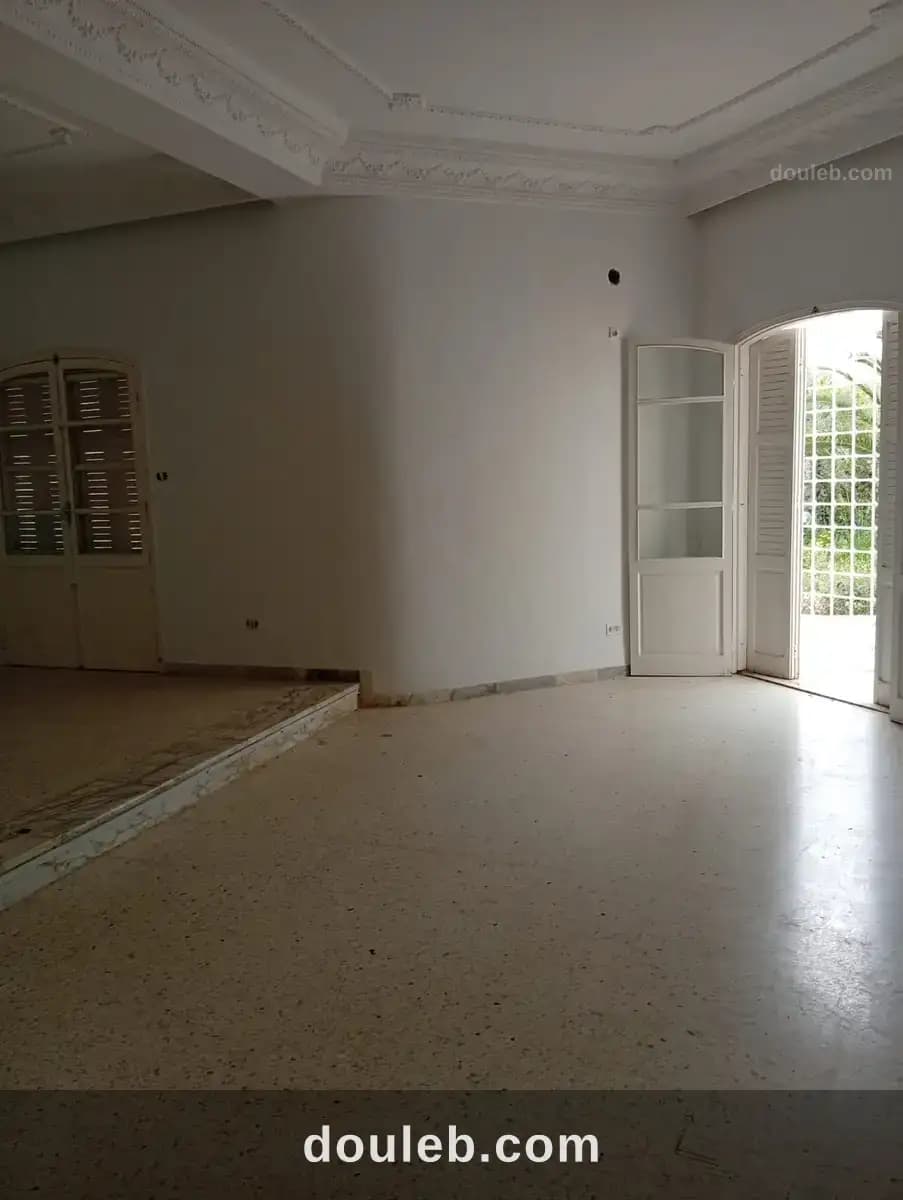 Un rez de chaussée de villa à menzah 9 a à Tunis
