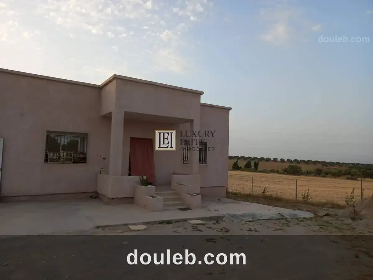 Villa s3 avec un terrain de 1850m2 à Nabeul