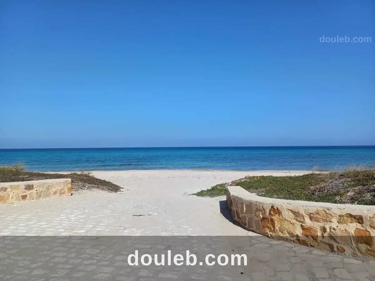 Vacance pour l 'ete 1 ere position de la plage - Miniature 2