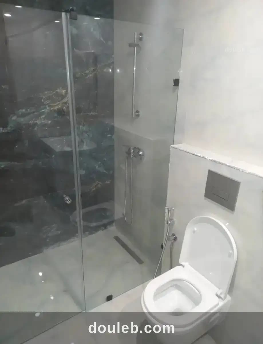 Un appartement vide nouvelle soukra jamais habitè à Tunis