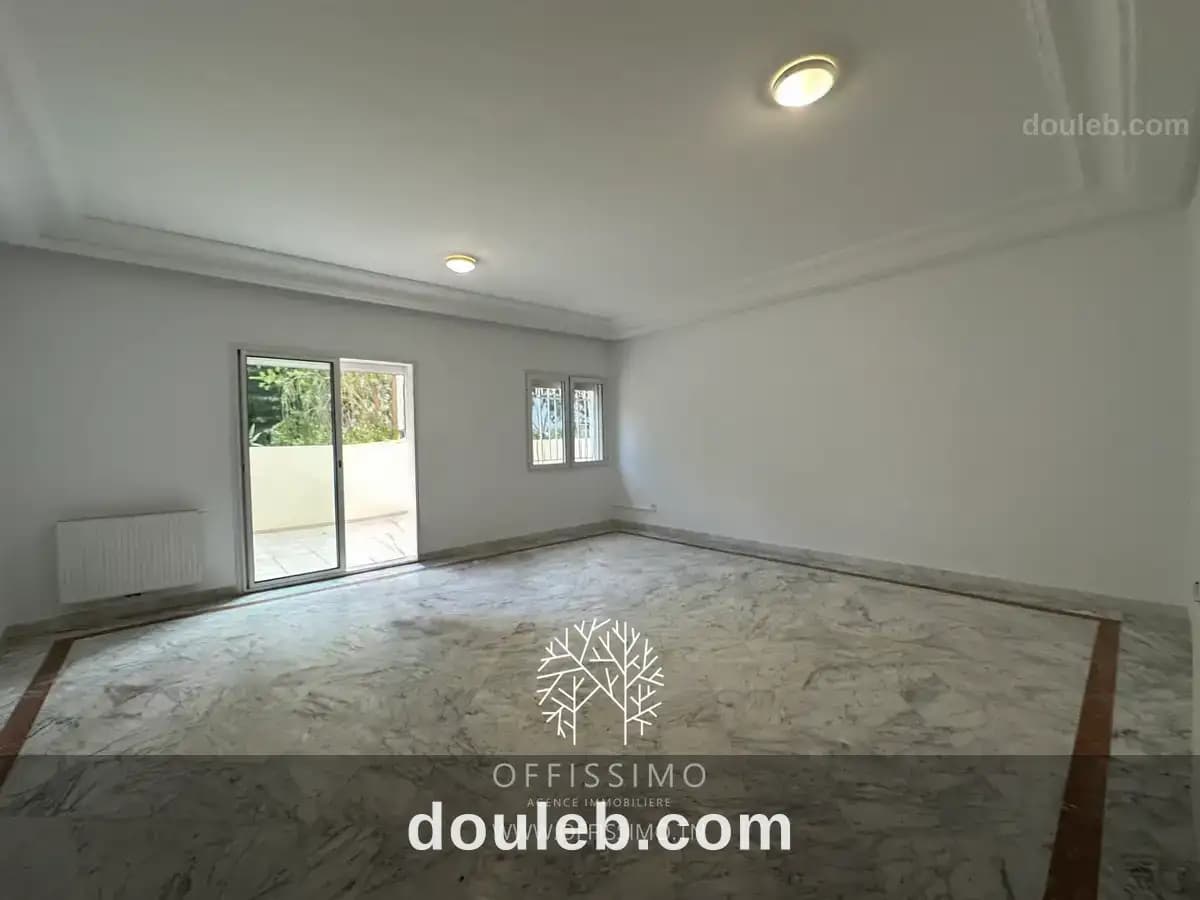 S3 avec jardin et veranda lac 2 à Tunis