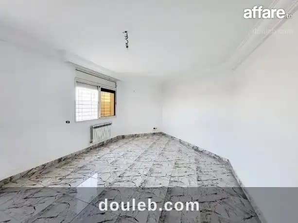 Joli appartement s2 en haut standing - Miniature 3