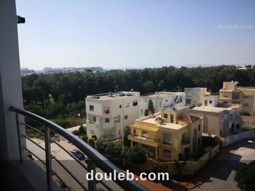 S2 au jardin de carthage avec balcon 150d par nuit à Tunis