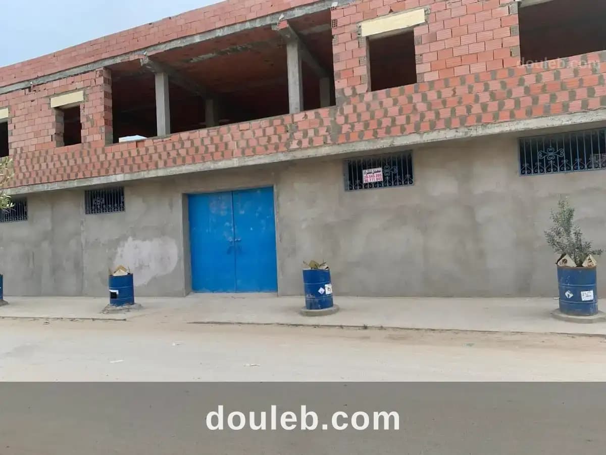 Bâtiment industriel ou dépôt polyvalent à Nabeul