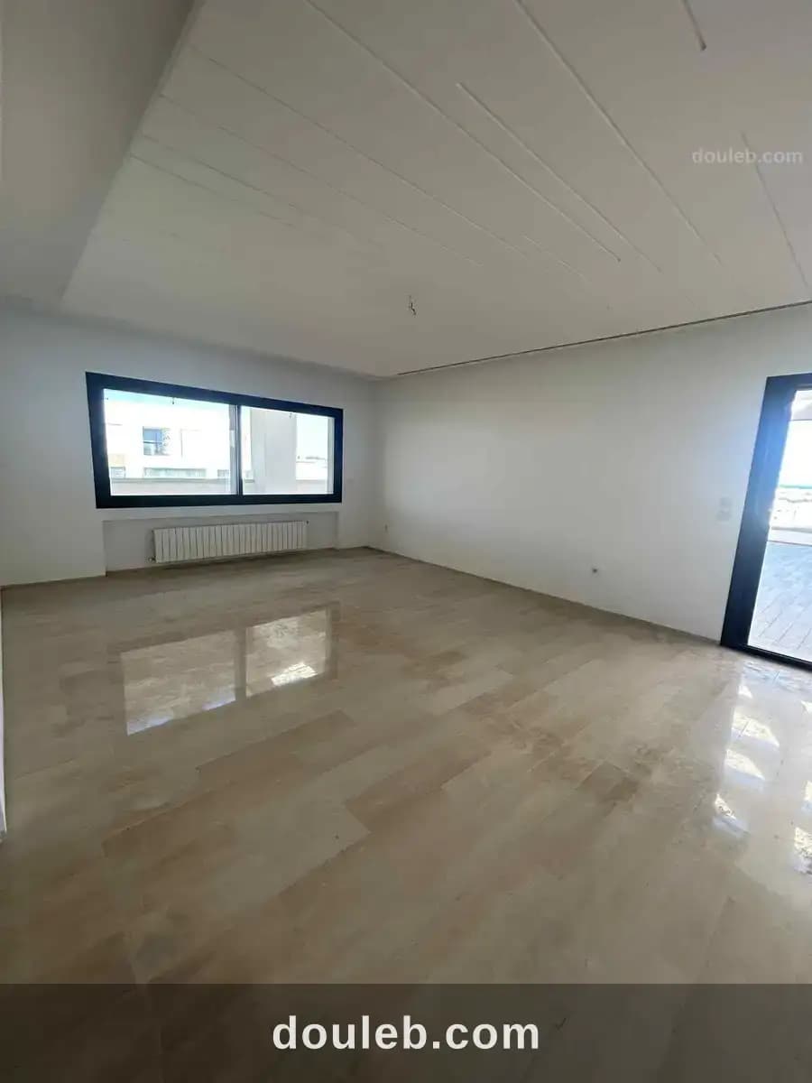 Penthouse de prestige au jardins de carthage - Miniature 4