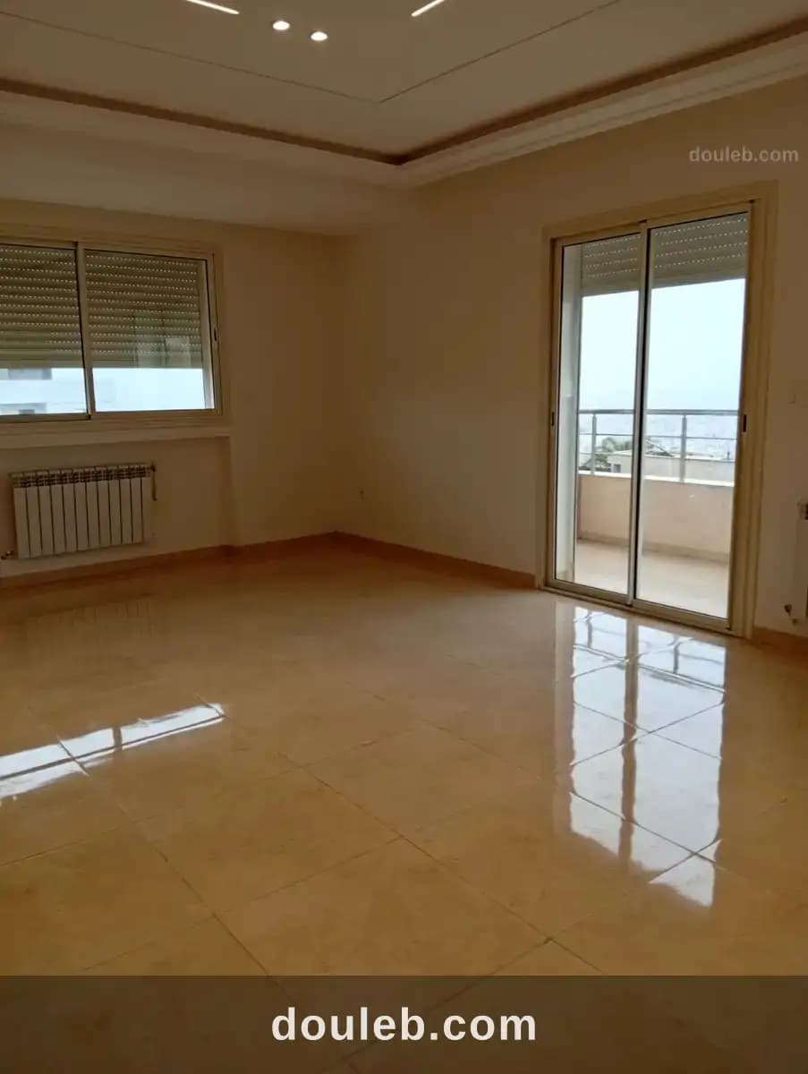 Etage de villa s2 à ennasr 2 à Ariana