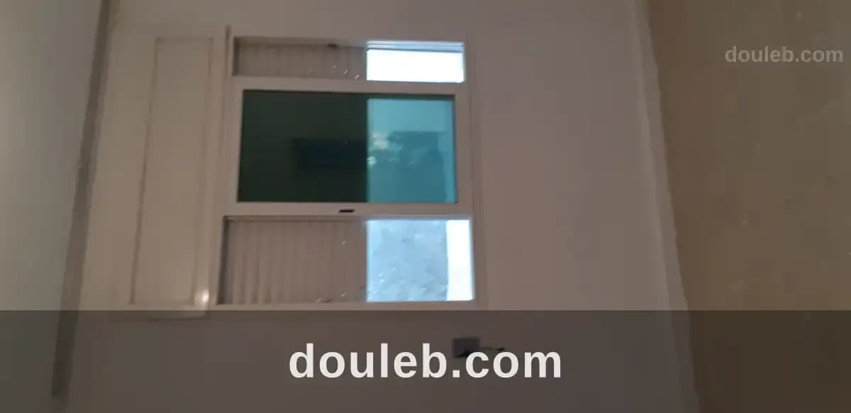 Appartement s3 à cité ennouzha ariana à Ariana