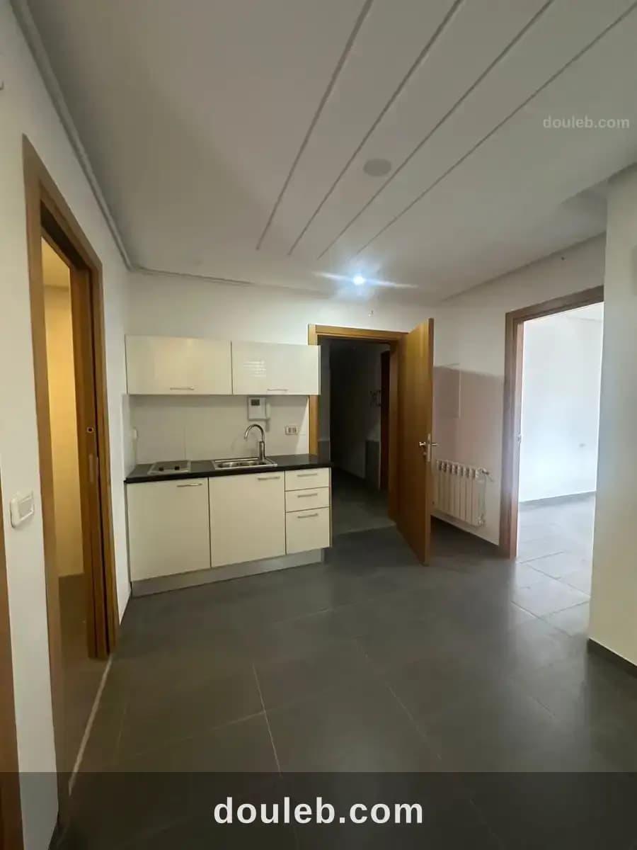 3 appartements bureautiques haut st à ain zaghwen - Miniature 2
