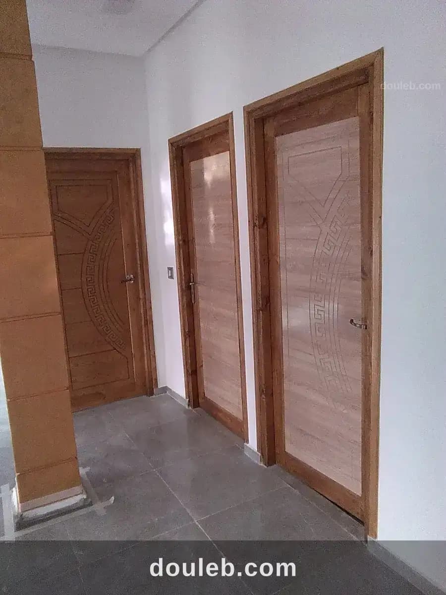 Appartement au 4 eme etage plein centre ville à Tunis