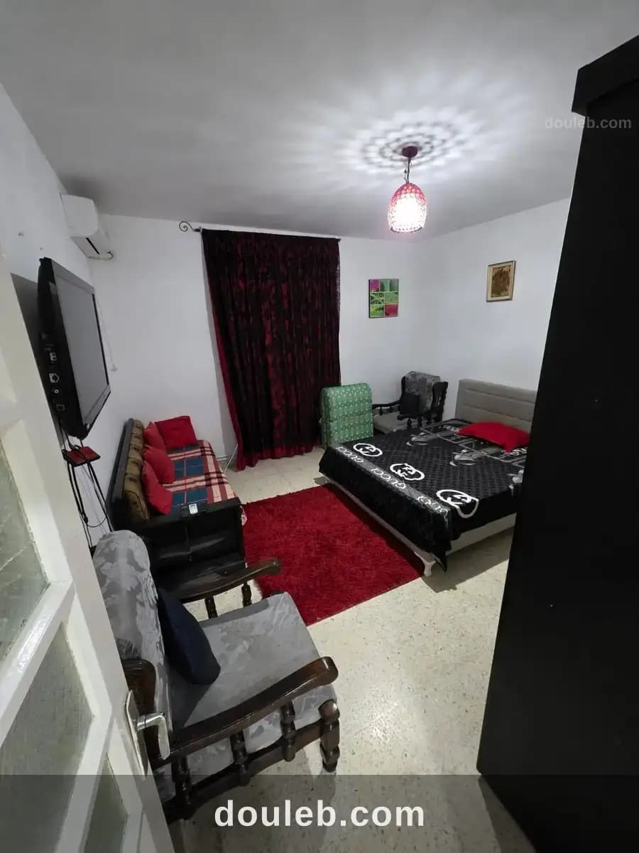Studio s0 meublée - Miniature 3