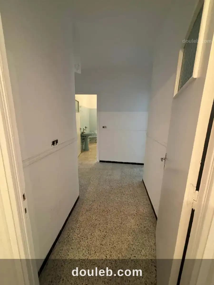 Joli appartement - Miniature 4
