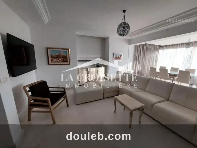 Duplex s2 meublé avec terrasse à gammarth mdl0643 à Tunis