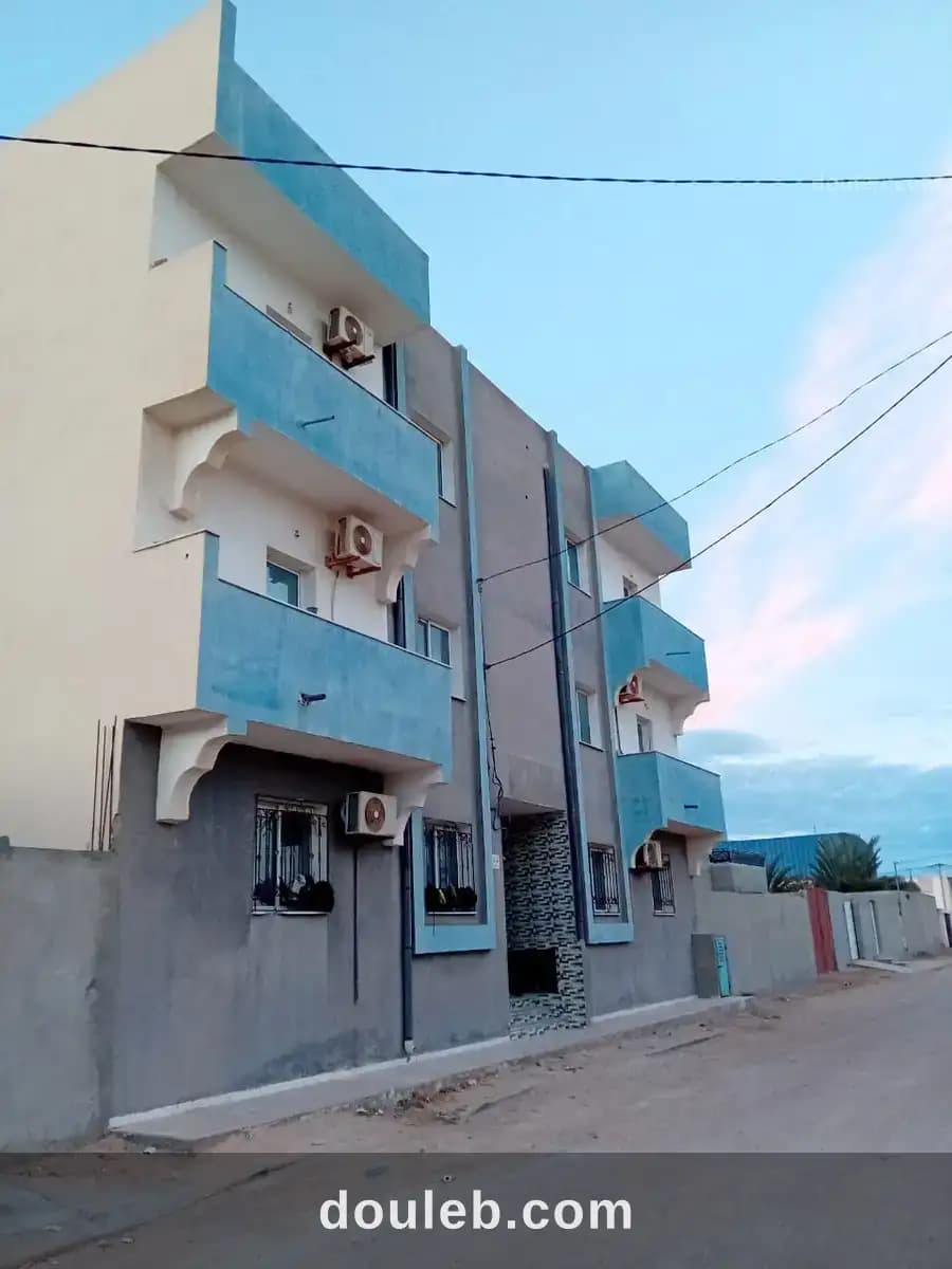 Immeuble de 6 appartements à ghanouche à Gabès