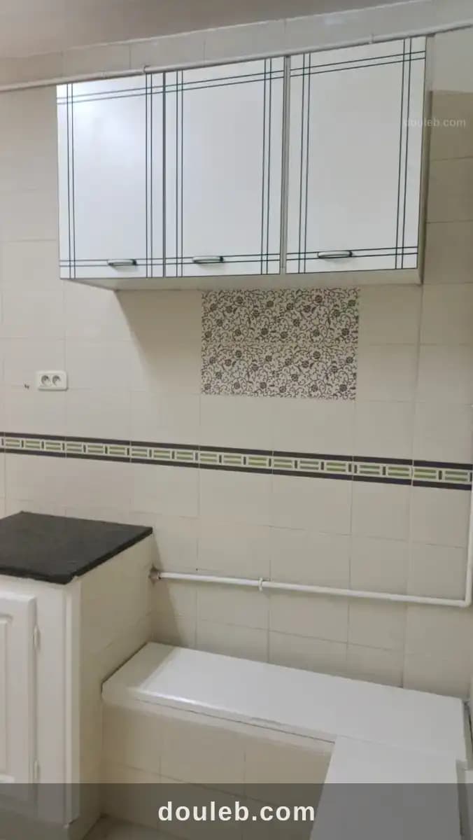 Appartement a el omrane a 200 mdt à Tunis