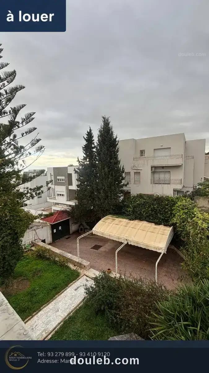 Jolie étage de villa s4 à Tunis