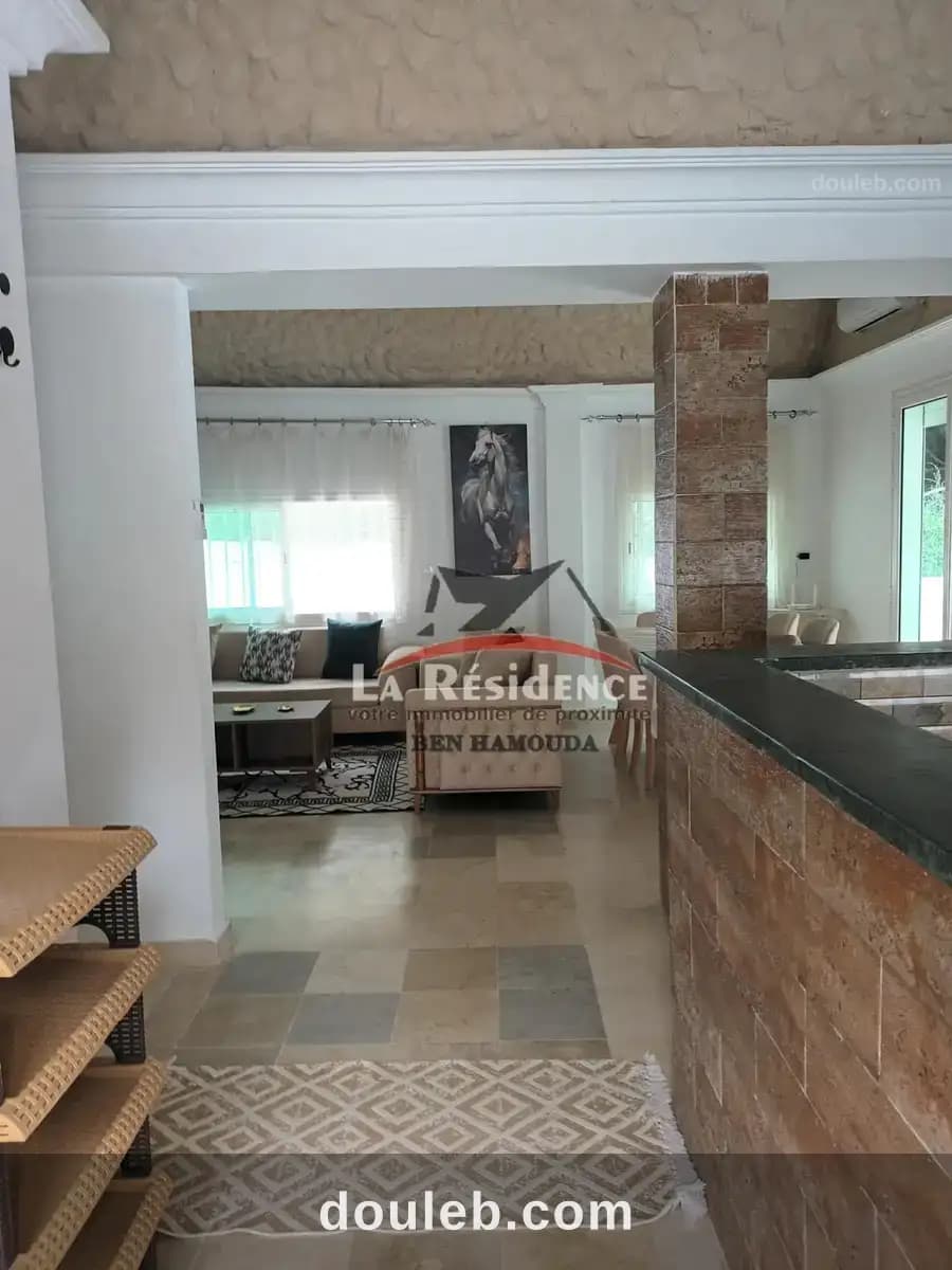 Villa avec piscine meublé à corniche bizerte à Bizerte
