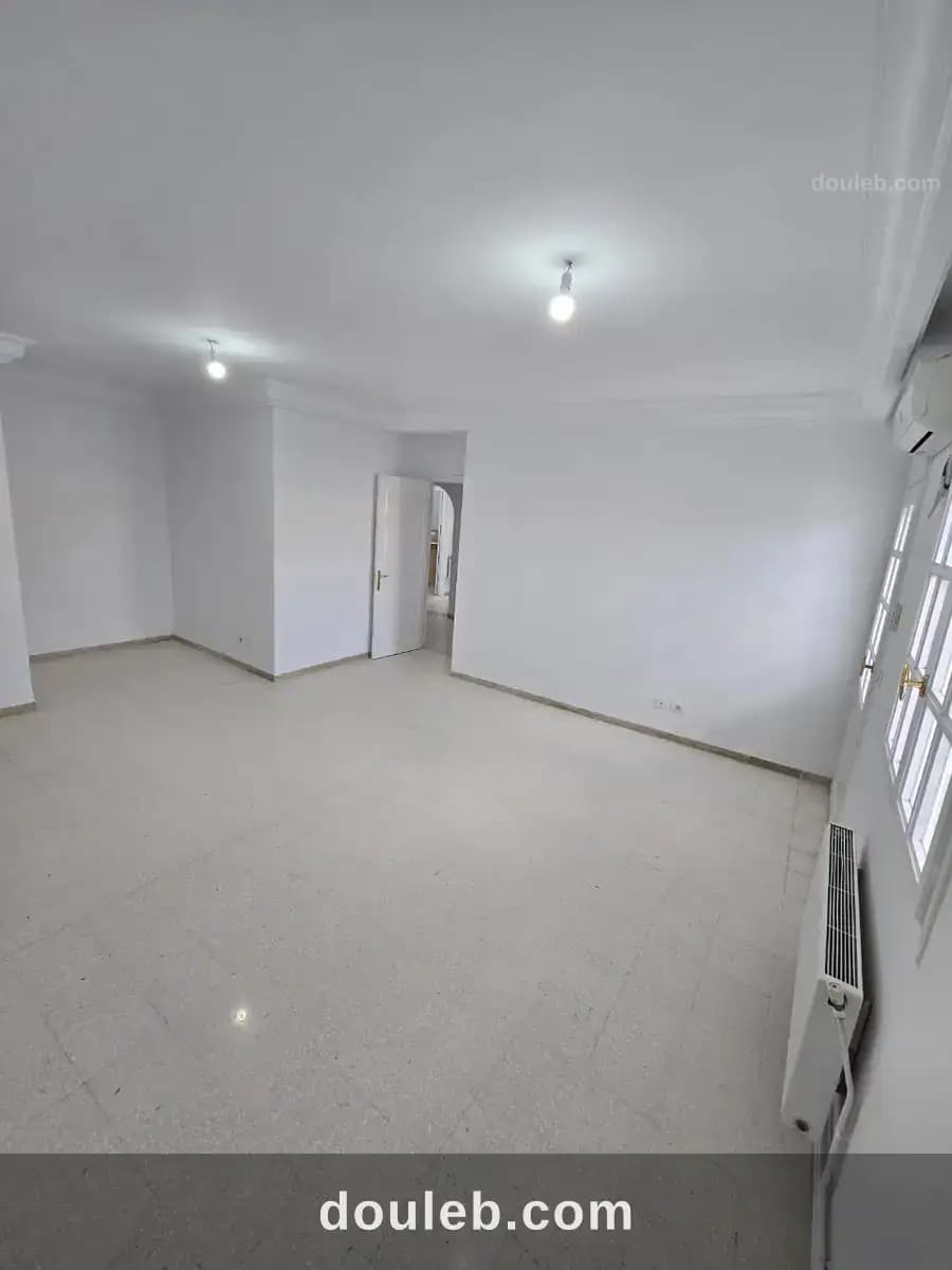 Bel appartement avec grande terrasse rési meriem - Miniature 5