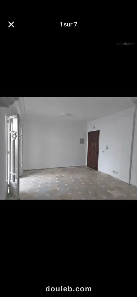 Un appartement en s2 à cité ennozha ariana à Ariana