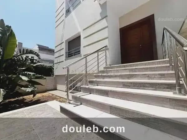 Duplex s4 indépendant 1etage à la soukra à Ariana