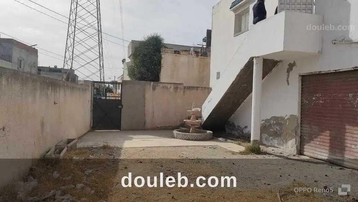 Belle apportunité villa et depot à Ben Arous
