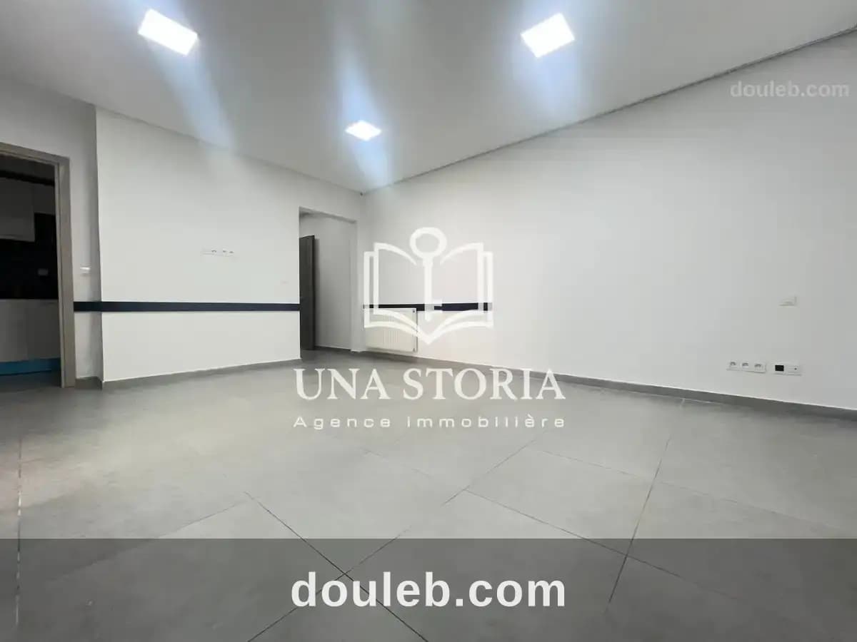 Bureau h plus 2 à ain zaghouan nord à Tunis