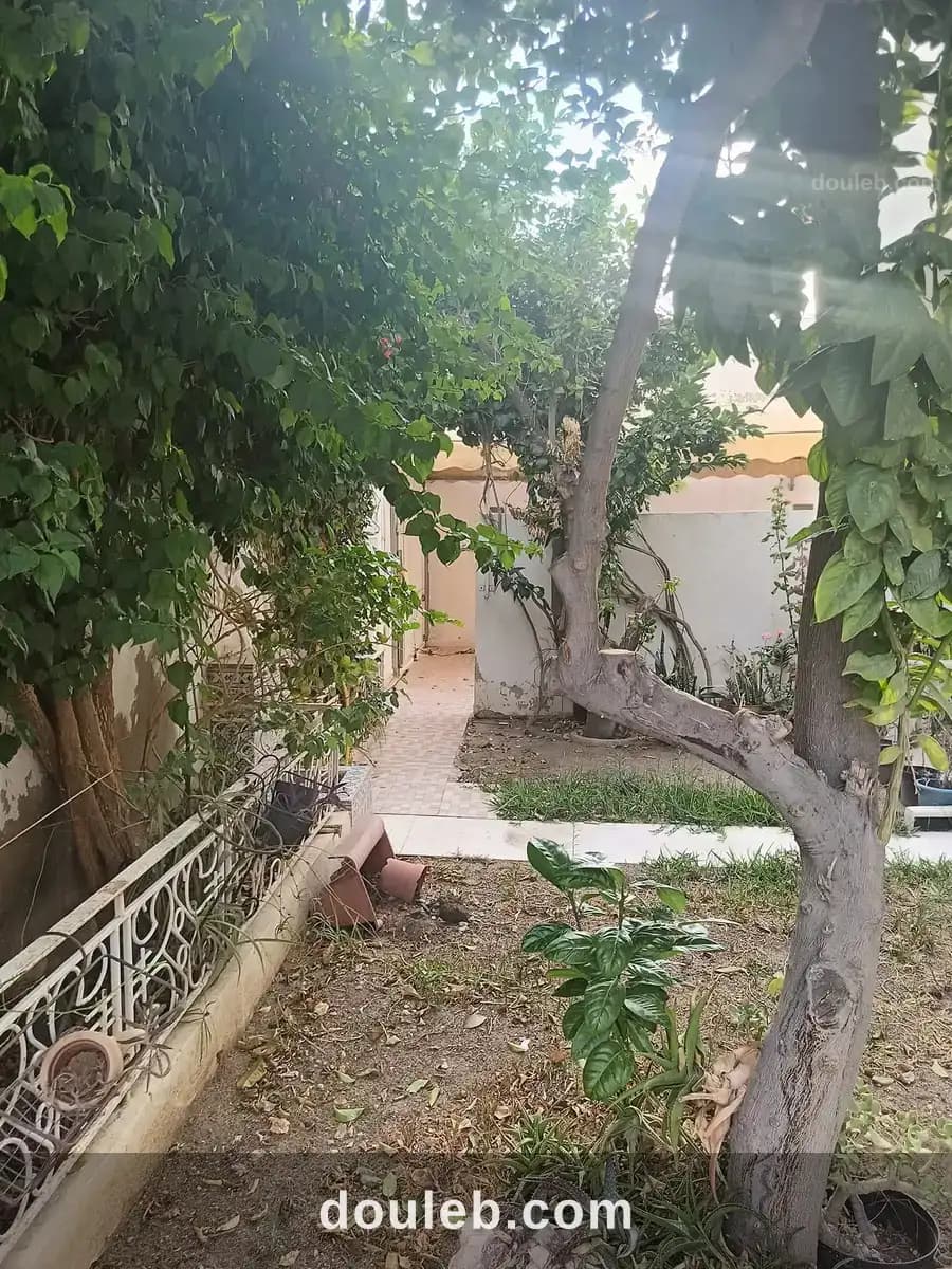 Villa a borj louzir à Ariana