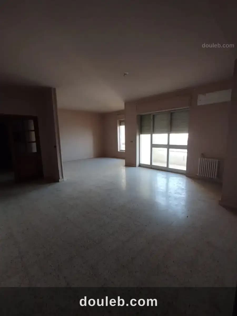 Un vaste appartement s4 à menzah5 à Ariana