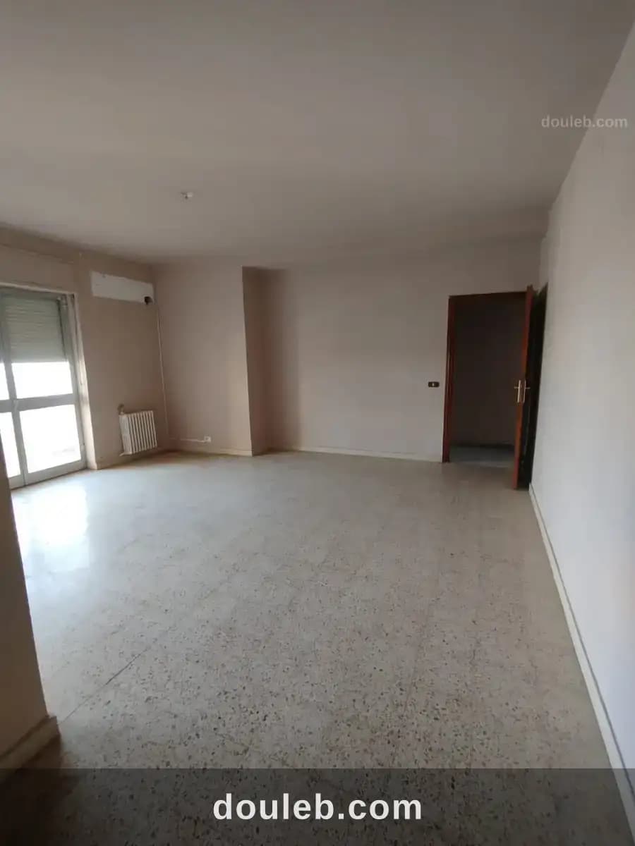Un vaste appartement s4 à menzah5 - Miniature 2