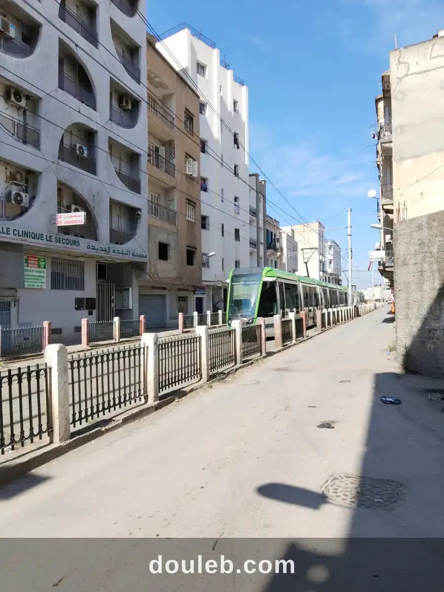 Bab khadra vnt imm r5 à Tunis