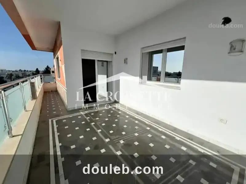 Appartement s4 à la marsa zal2159 à Tunis