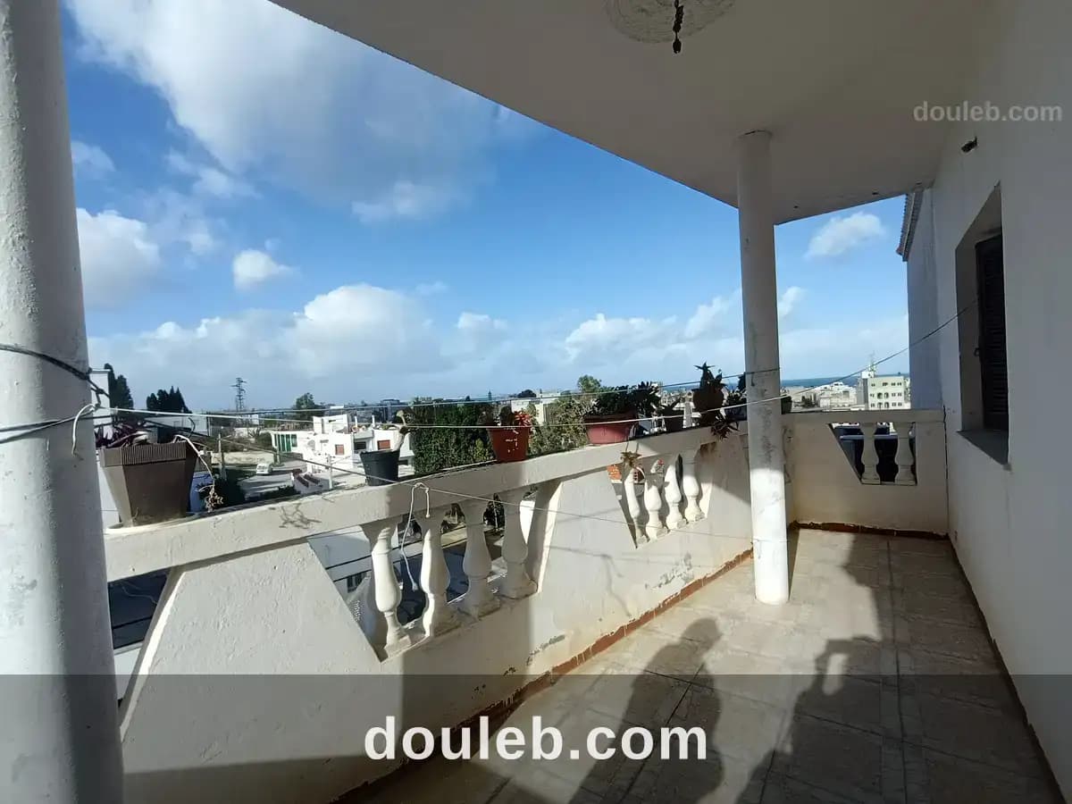 Une villa premier niveau à Ben Arous