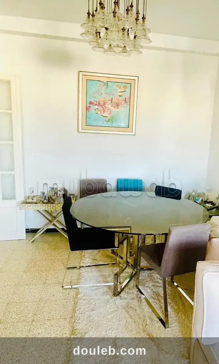 Jolie appartement s3 semi meublée à Tunis