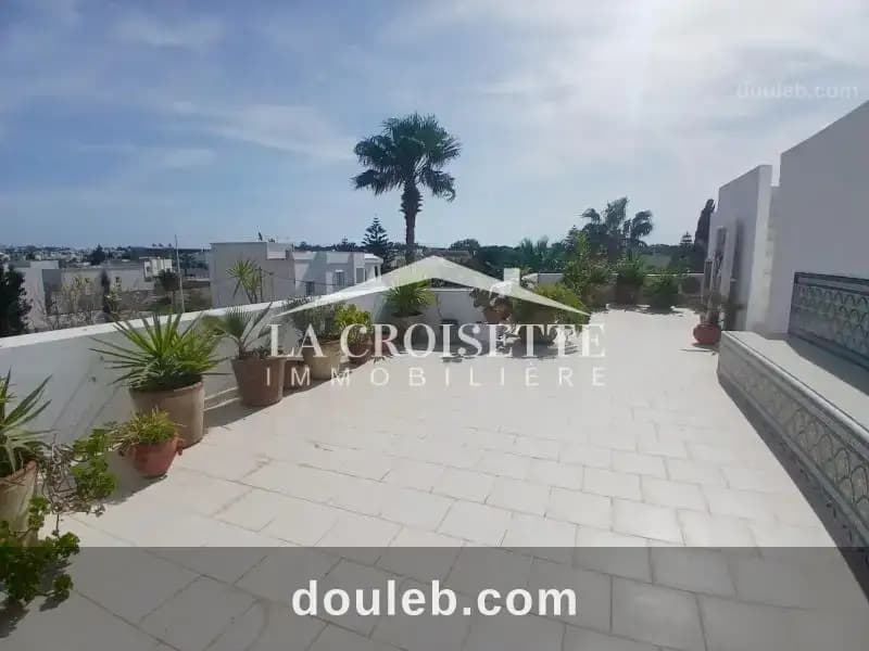 Duplex s3 meublé avec terrasse à la marsa mel0589 à Tunis