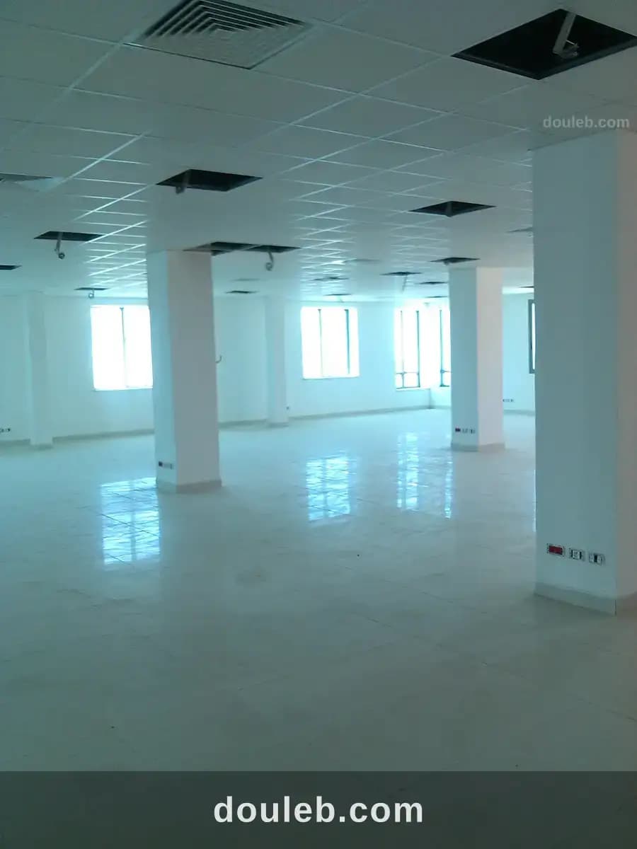 Spacieux open space 1300 m2 à charguia 2 à Ariana