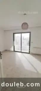 A s2 etage de villa a ennasr ref488a à Ariana