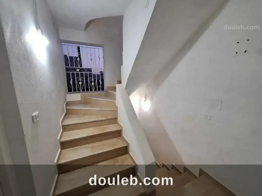 Duplex s plus 4 à montfleury supérieur à Tunis