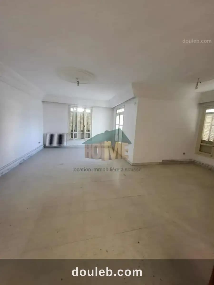 Etage de villa s3 à Sousse