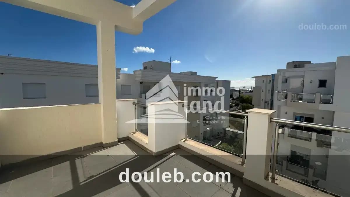 Duplex s4 avec vue lac aux berges du lac 2 à Tunis