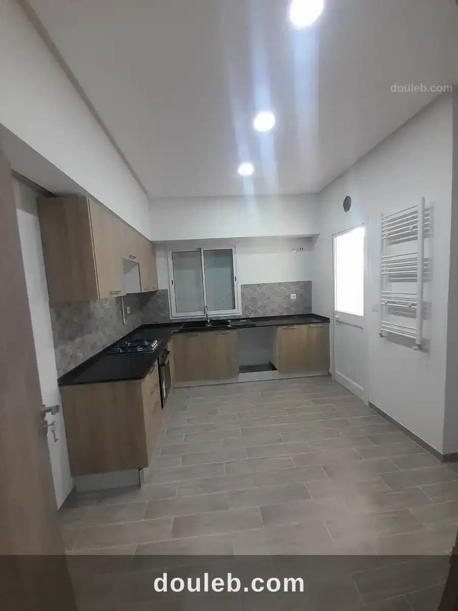 Appartement au rdc avec une terrasse - Miniature 4